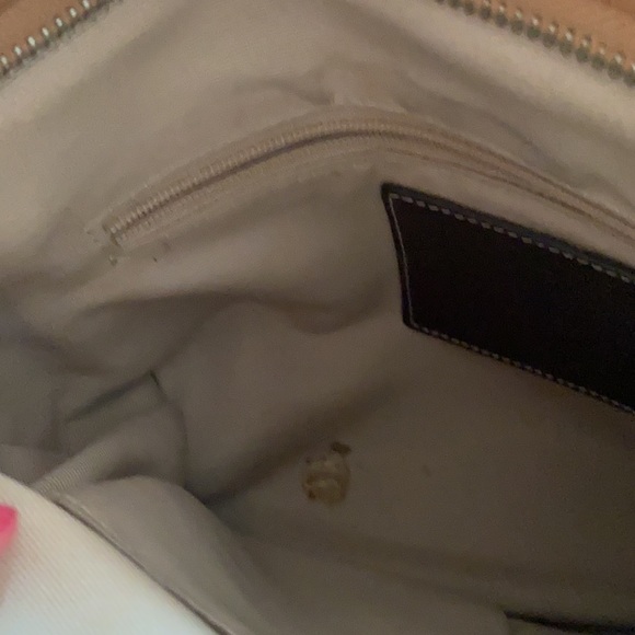 Coach tan leather purse - Picture 12 of 15